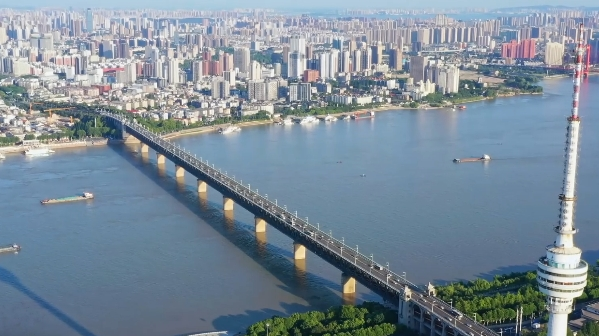 长江云联动省市县三级媒体，听文物讲述75年75个故事