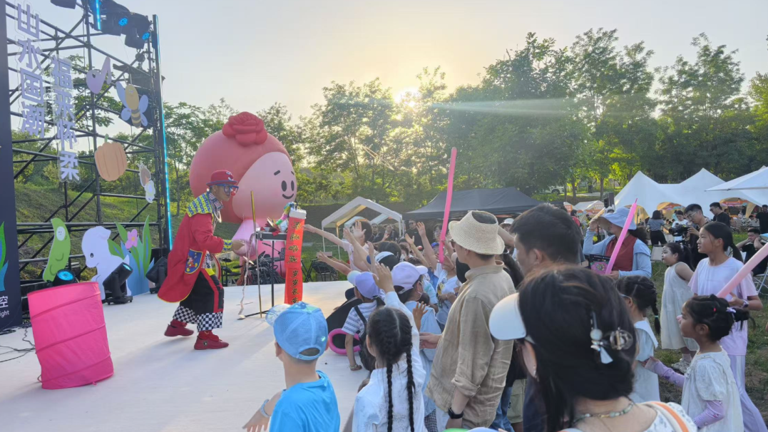 流萤 + 音乐 + 科普!怀柔国潮文化季星空音乐会精彩举办 流萤 + 音乐 + 科普!怀柔国潮文化季星空音乐会精彩举办