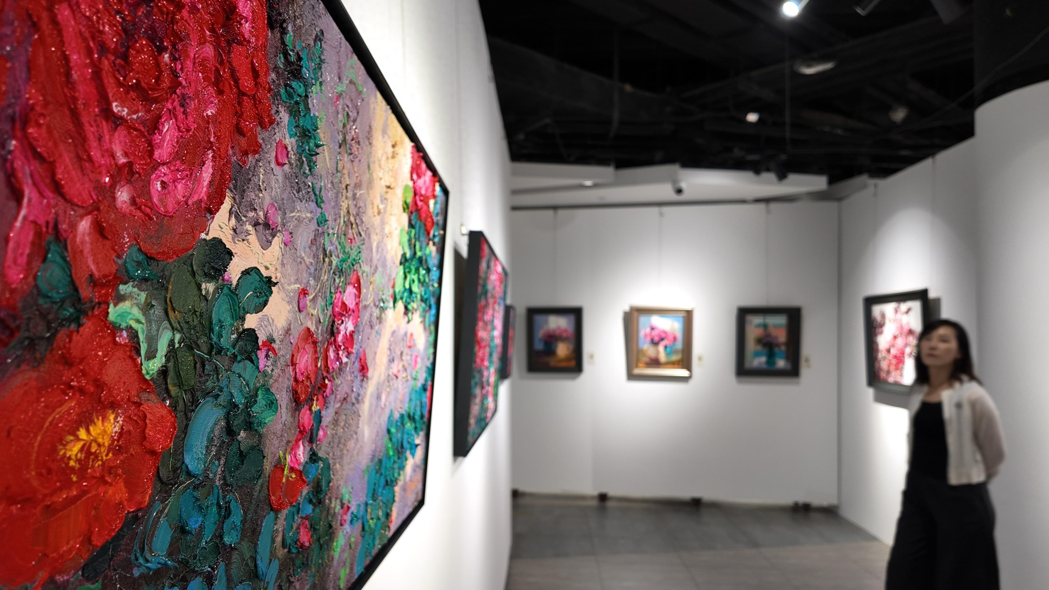 “日光之下” 油画展:捕捉生命的璀璨光芒 “日光之下” 油画展:捕捉生命的璀璨光芒