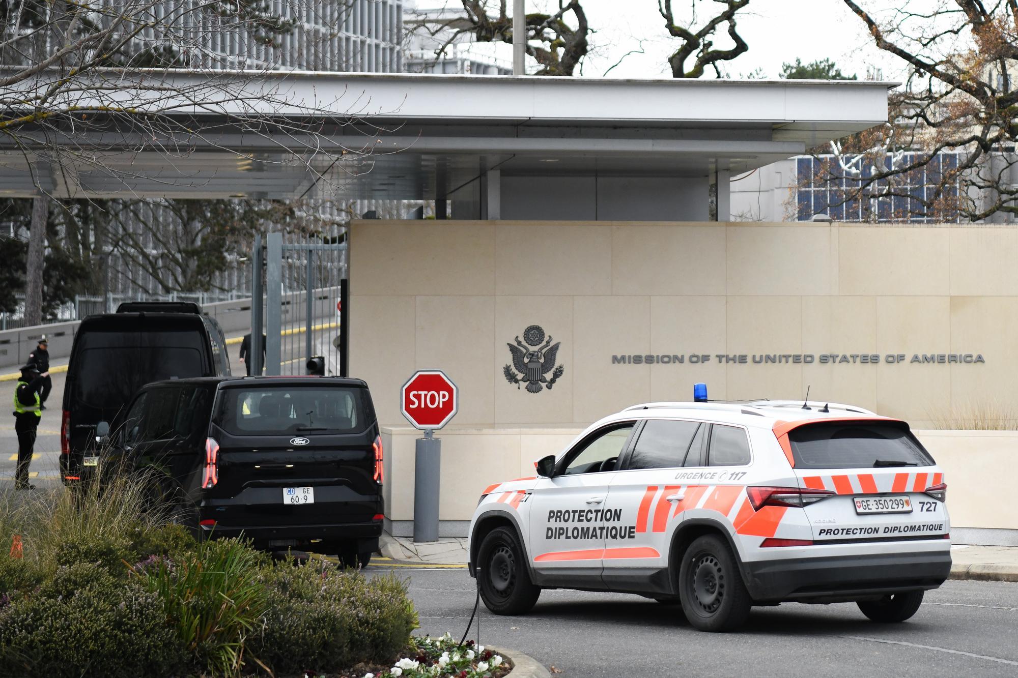 泽连斯基欲与特朗普面谈和平协议 白宫:暂无安排 泽连斯基欲与特朗普面谈和平协议 白宫:暂无安排