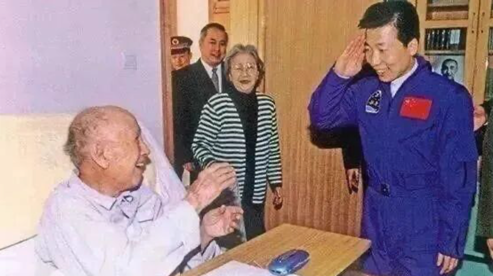 17年了，今天我们格外想念您！