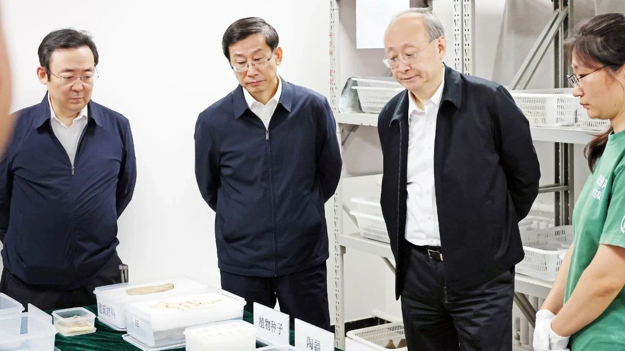 尹力强调 传承历史文脉 促进古今融合 让千年古都焕发新的时代光彩