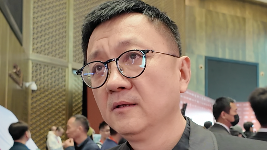 导演俞白眉：前年我会说AI不会 但现在AI可能会替代60%演技不足的演员