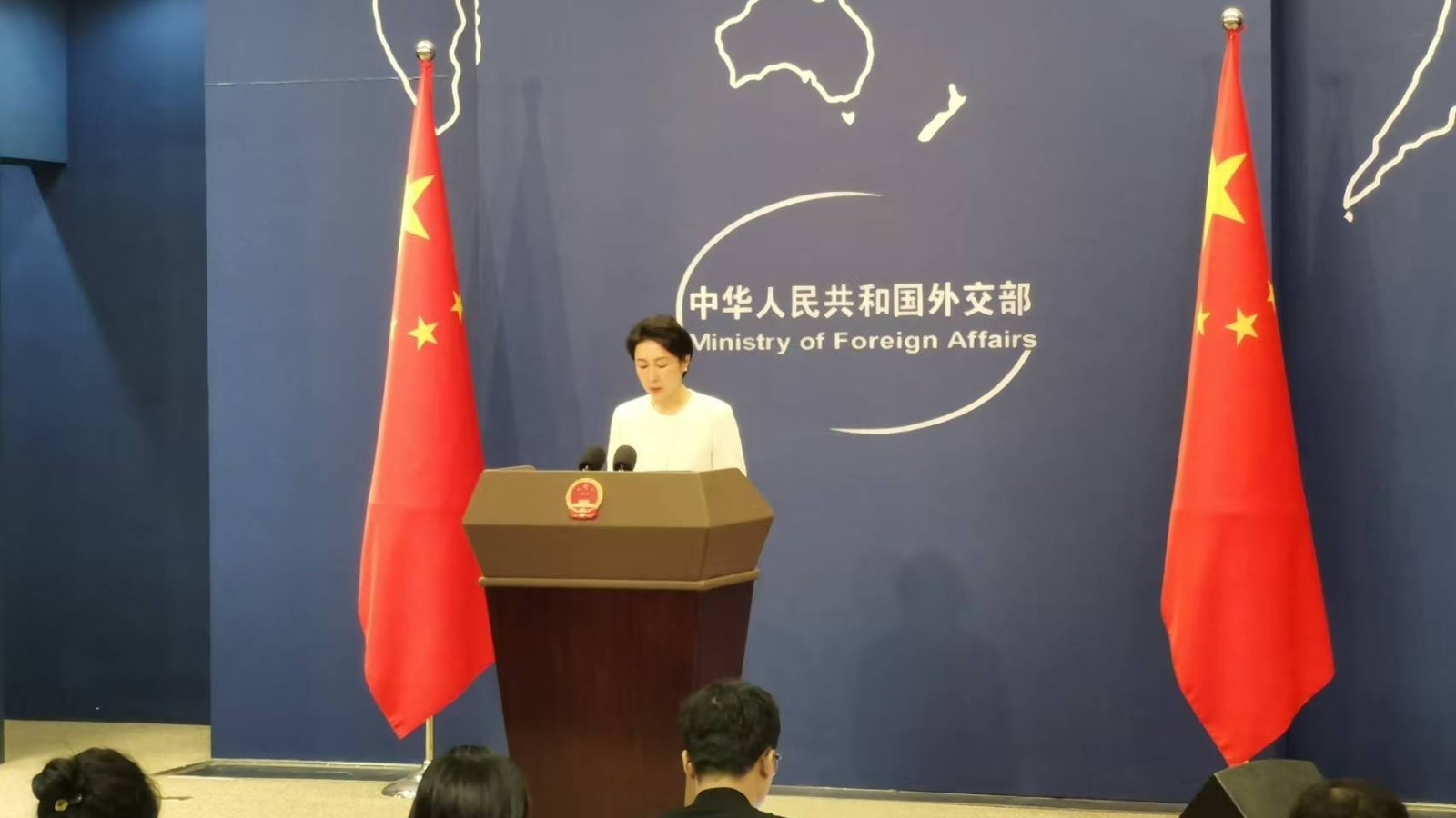 菲律宾出台法案将中国岛礁非法纳入自己的海洋区域,外交部回应 菲律宾出台法案将中国岛礁非法纳入自己的海洋区域,外交部回应