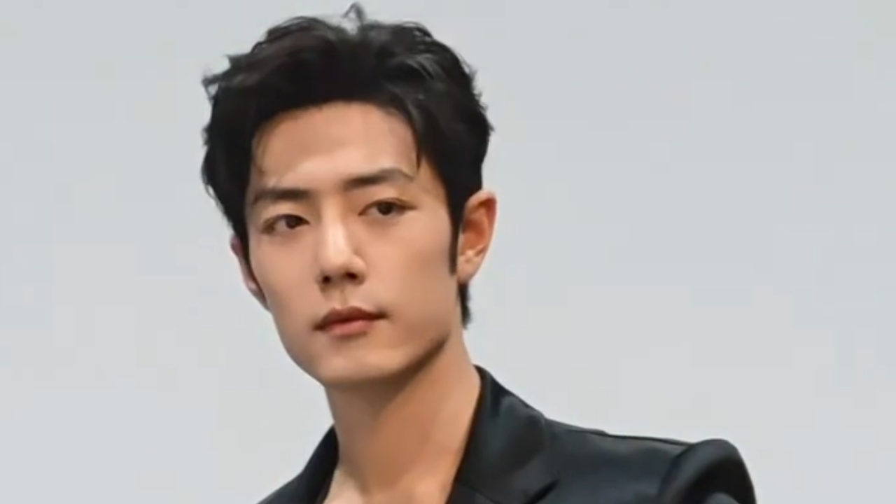 工作室发肖战拍摄花絮实力宠粉 硬朗造型出镜网友直呼帅到挪不开眼