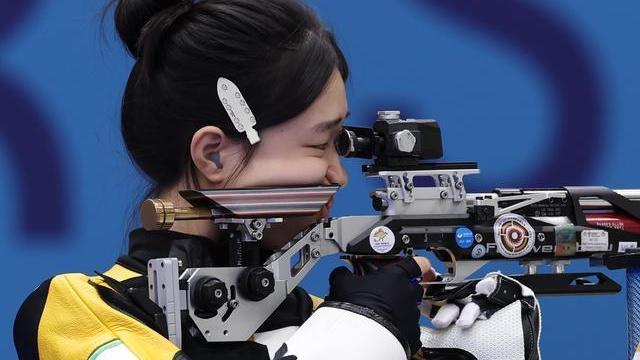 巴黎奥运会|射击——女子10米气步枪:中国选手黄雨婷获得亚军 巴黎奥运会|射击——女子10米气步枪:中国选手黄雨婷获得亚军