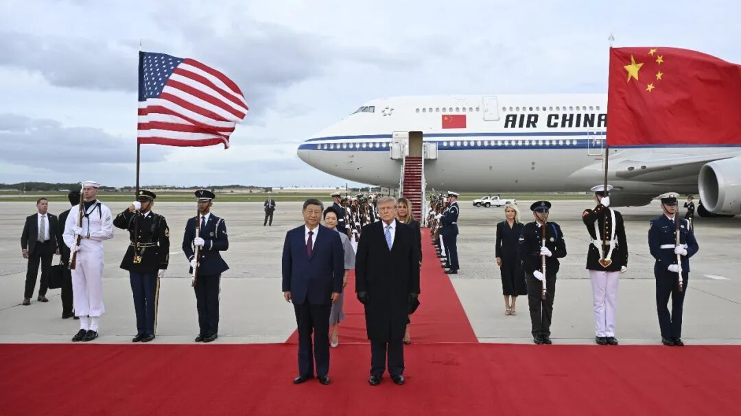 特朗普机场迎接习近平,高清大图来了! 特朗普机场迎接习近平,高清大图来了!