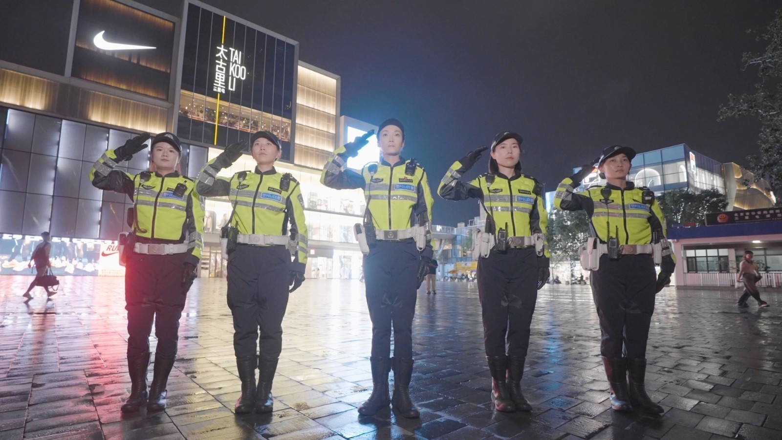 国际妇女节 致敬北京交管巾帼力量