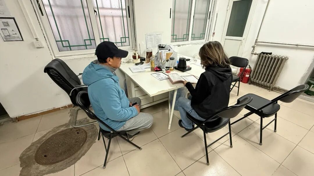 五口人“蜗居”20m²、和游客抢厕所……住故宫边的他们将有新家！