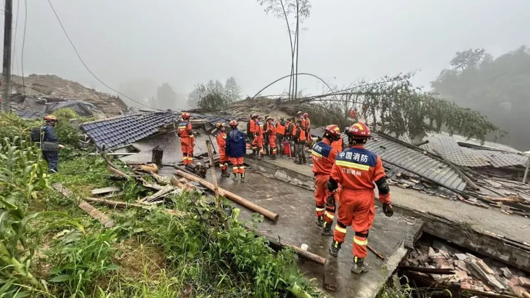 江西遂川泥石流已致2人遇难 10人失联