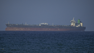 伊朗外长：黎以停火期间对所有商船开放霍尔木兹海峡