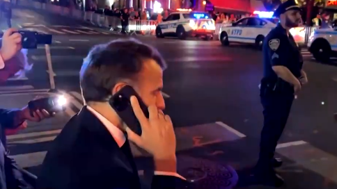 车队被纽约警察拦下 马克龙当场给特朗普打电话“吐槽” 车队被纽约警察拦下 马克龙当场给特朗普打电话“吐槽”