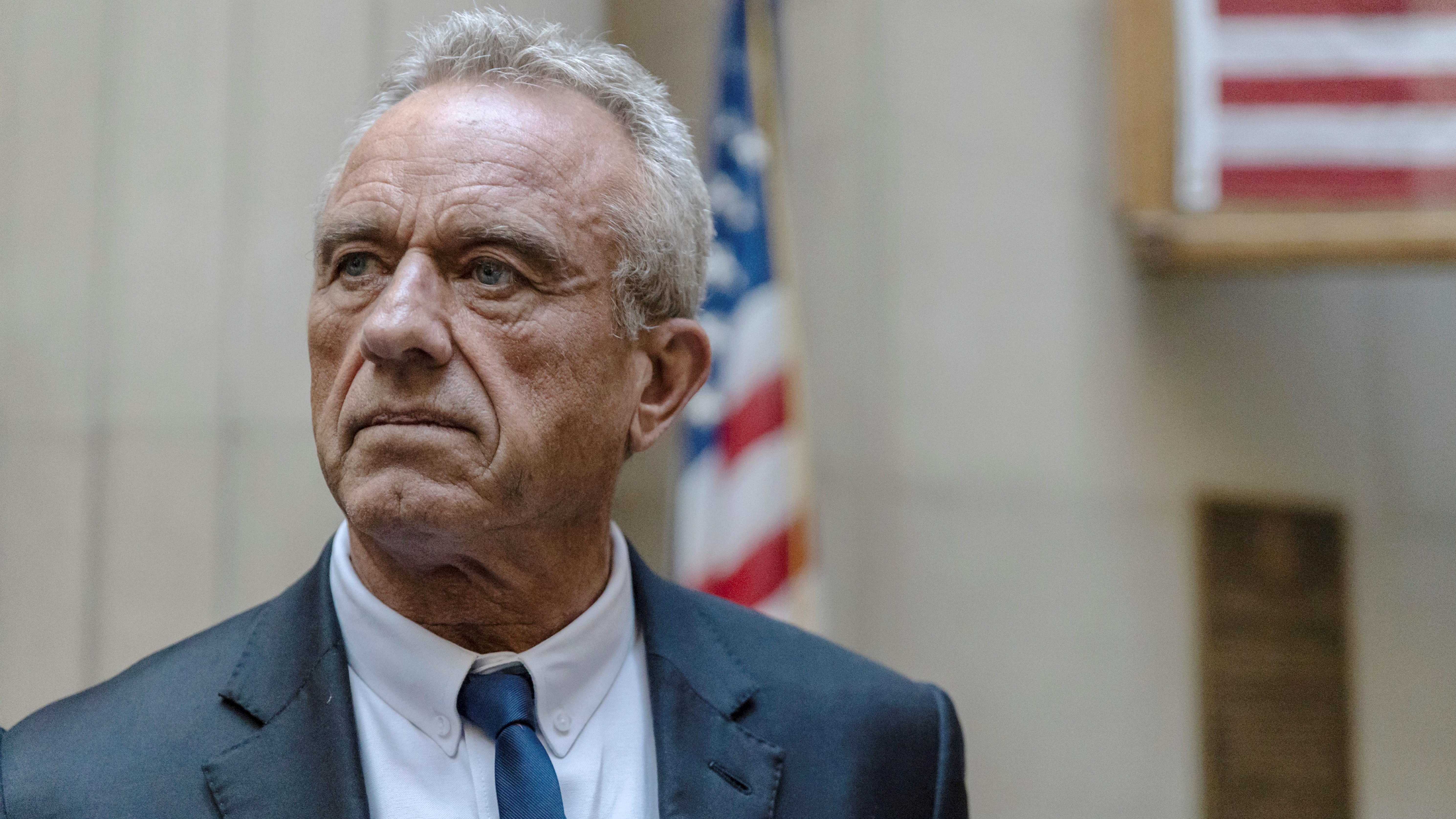 美国独立总统候选人小罗伯特·肯尼迪宣布退出2024年大选 美国独立总统候选人小罗伯特·肯尼迪宣布退出2024年大选