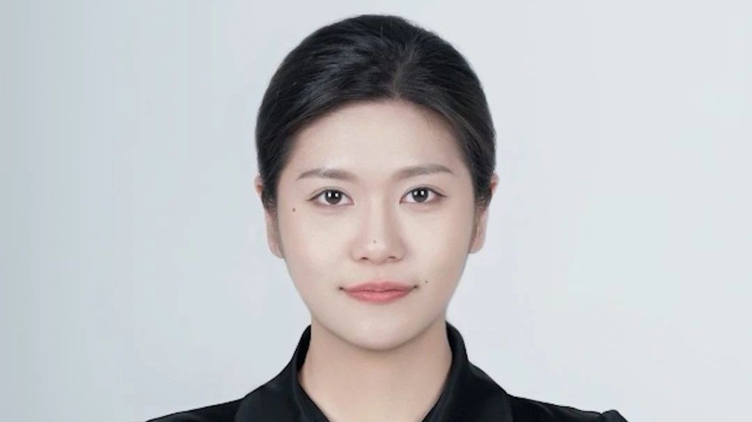 照片“拿不出手”用贴纸“遮丑”？官方教你如何拍出“最美证件照”