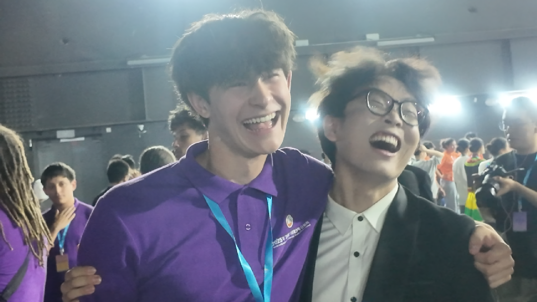 美国男孩欧文第一次来中国却感觉宾至如归！音乐拉近了人与人间的距离