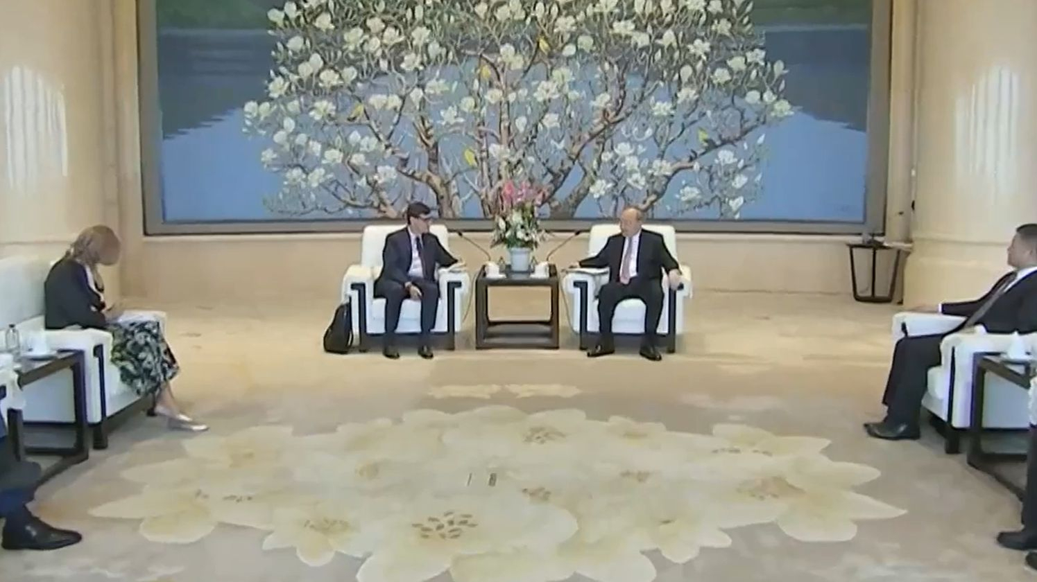 尹力会见西班牙加泰罗尼亚自治区考察团