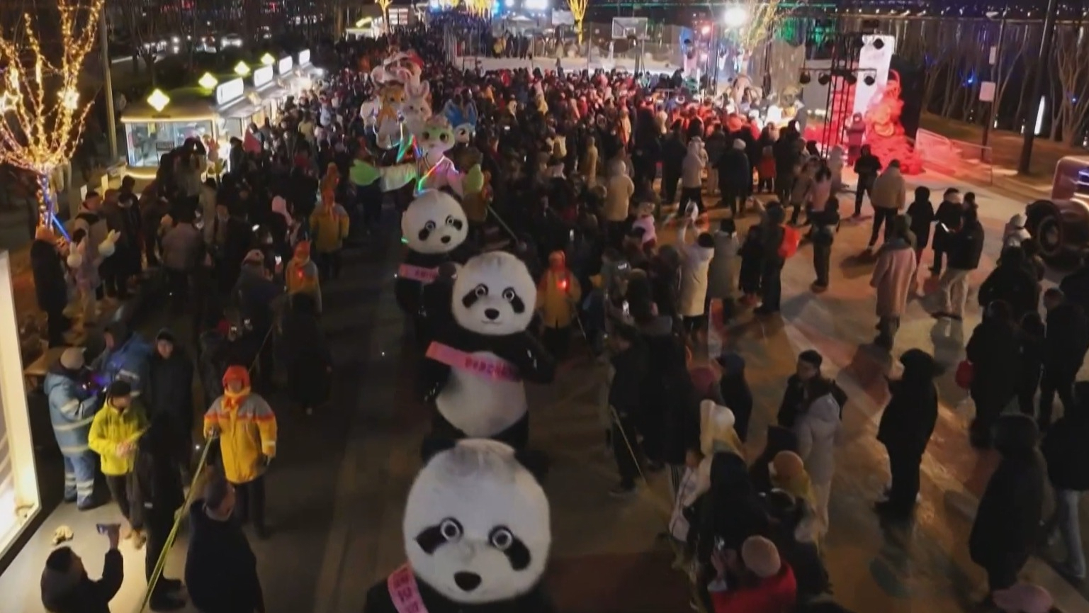 元旦假期通州区商圈客流同比增百分之一百二十 元旦假期通州区商圈客流同比增百分之一百二十