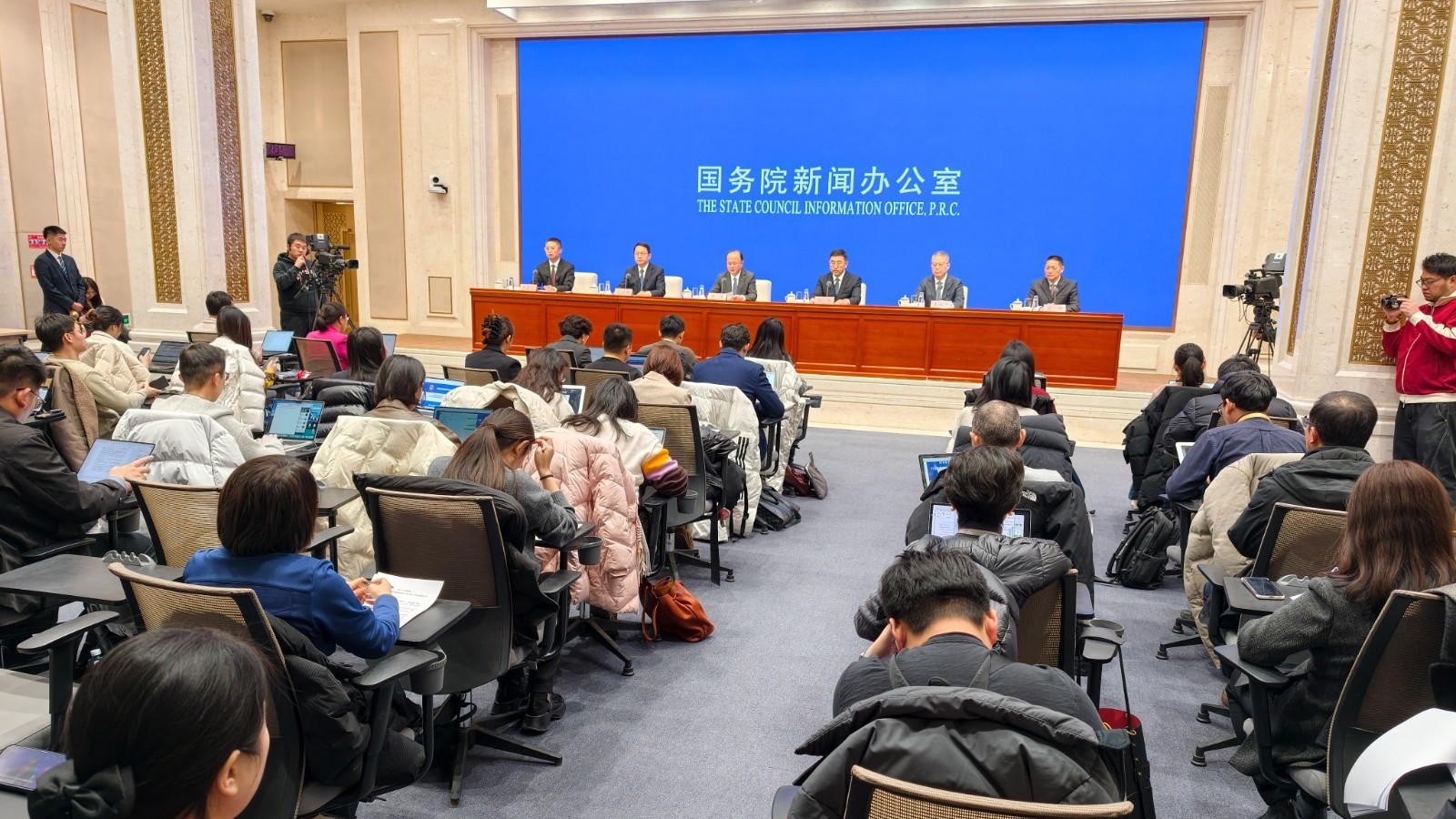 北京延庆跻身冰雪顶流！全国1.18亿人次打卡滑雪场