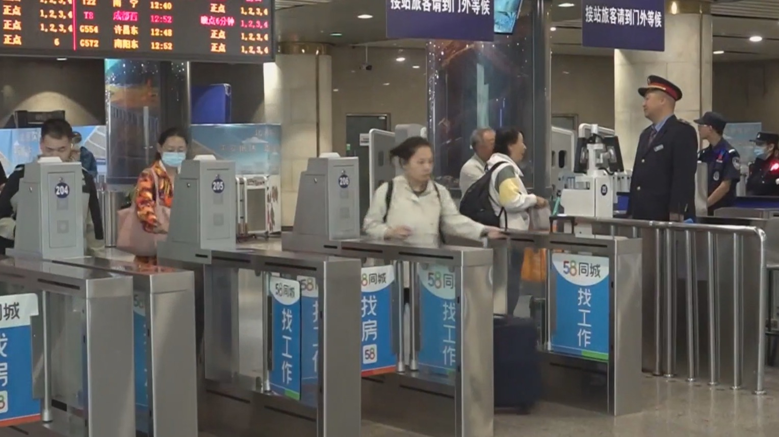 8条地铁线组网延时运营迎返程