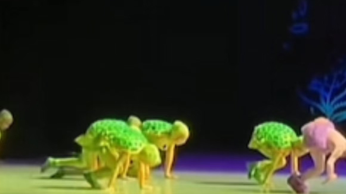 北京舞蹈大赛龟兔又赛跑获一等奖 人类幼崽这基本功逆天了! 北京舞蹈大赛龟兔又赛跑获一等奖 人类幼崽这基本功逆天了!