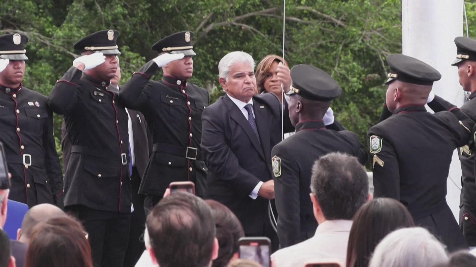 巴拿马纪念“护旗运动”61周年 总统重申对运河的主权 巴拿马纪念“护旗运动”61周年 总统重申对运河的主权