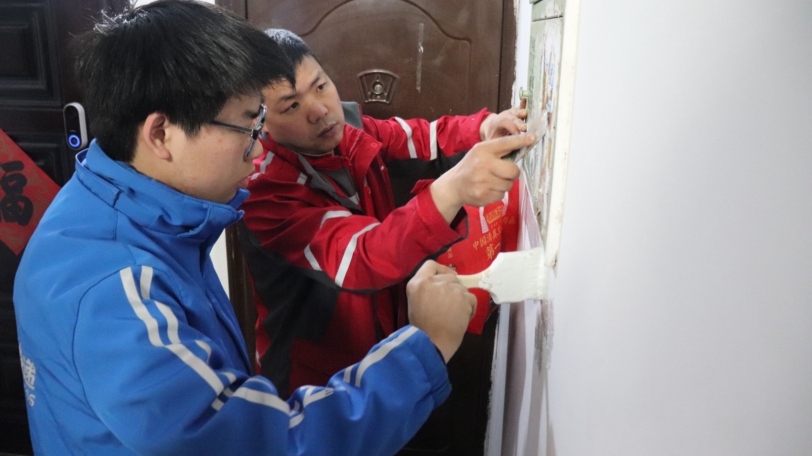 “暂停接单”的朝外小哥，干得漂亮！