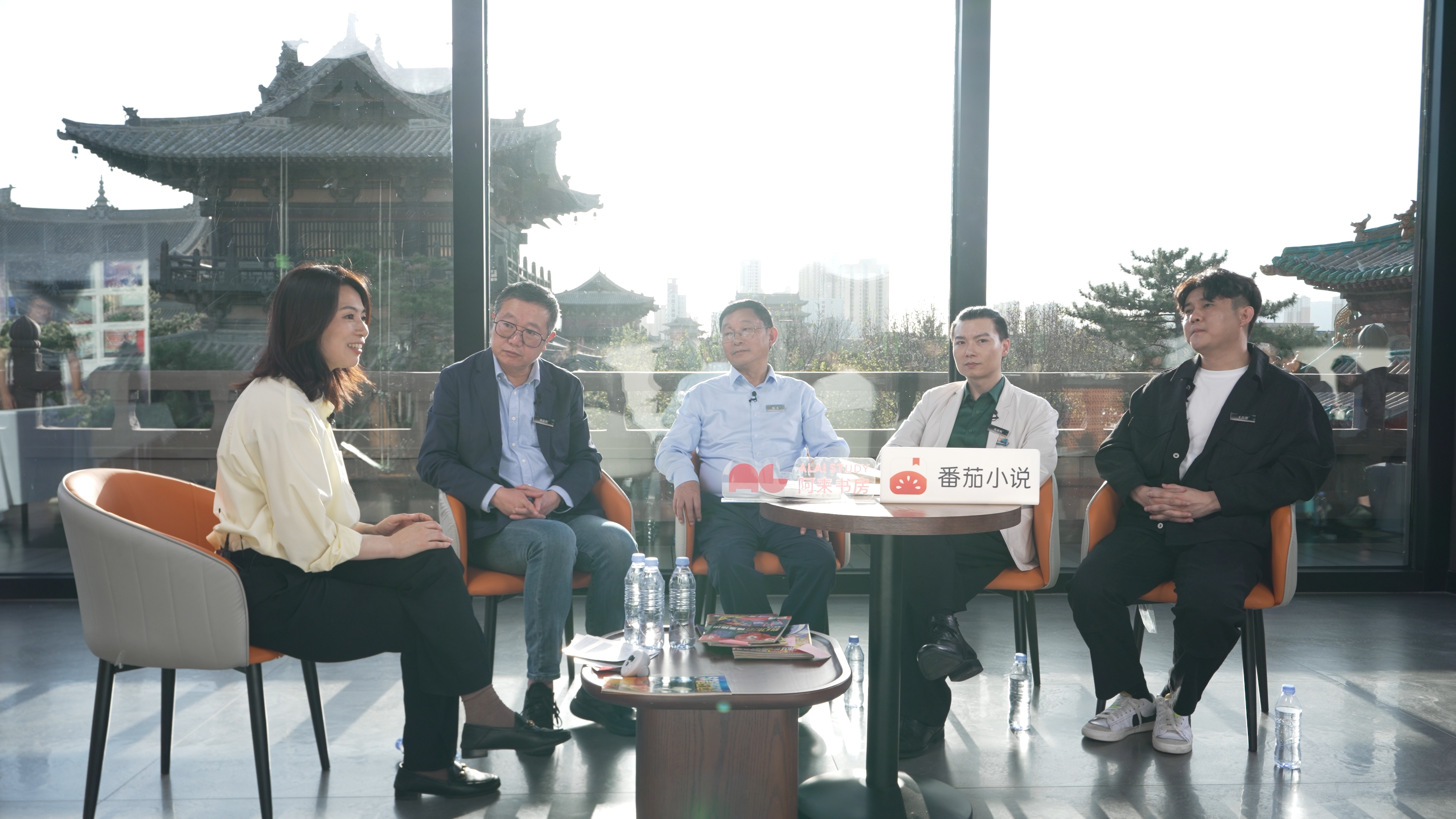 “番茄小说全民阅读月”|刘慈欣:科幻是提出问题而非寻找答案 “番茄小说全民阅读月”|刘慈欣:科幻是提出问题而非寻找答案