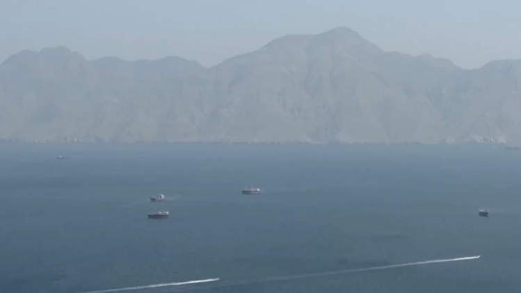 美官员称伊朗本周已在霍尔木兹海峡布设更多水雷