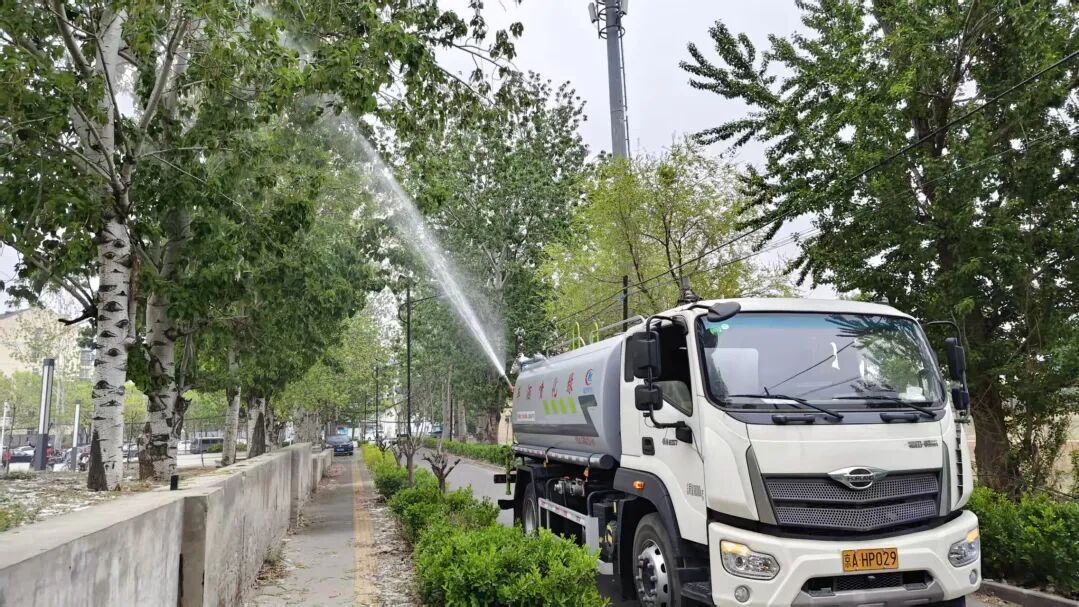 房山区从源头减量到应急降絮:杨柳飞絮全链条治理进行时 房山区从源头减量到应急降絮:杨柳飞絮全链条治理进行时