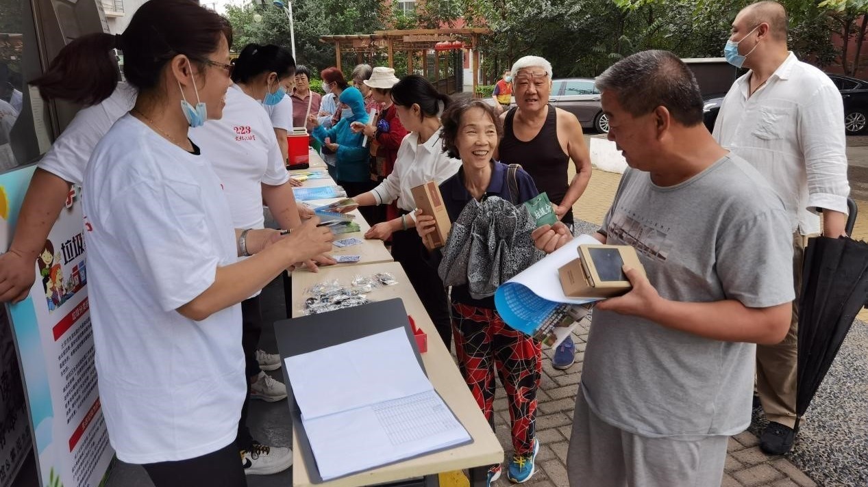 垡头街道“垃圾分类 人人参与”宣传 进社区、进门店、进家园