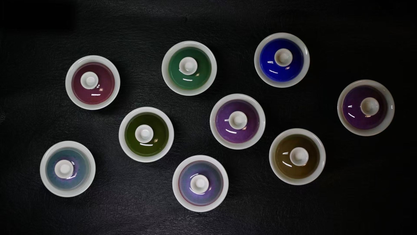 顽石过山今天开展 解读陶瓷上的中国传统色 顽石过山今天开展 解读陶瓷上的中国传统色