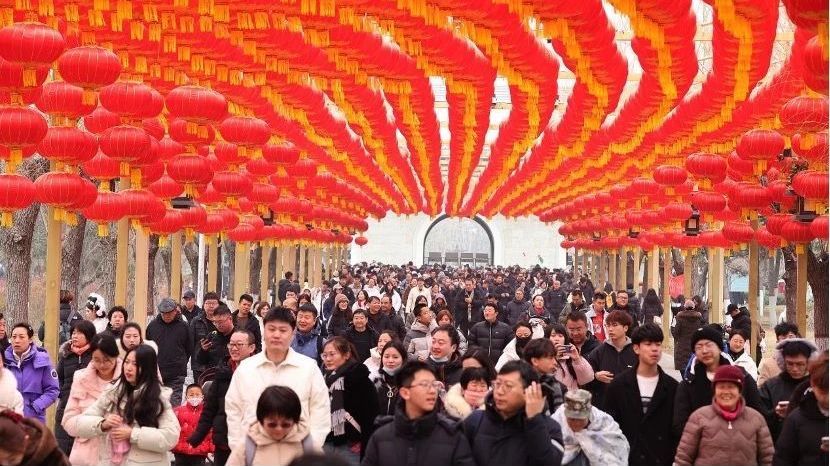 文旅市场又迎新变化 “分段式过年”为何受青睐? 文旅市场又迎新变化 “分段式过年”为何受青睐?