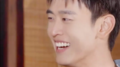 密云非遗出圈啦!王天辰沉浸式打卡古北水镇建昆堂扎花灯 密云非遗出圈啦!王天辰沉浸式打卡古北水镇建昆堂扎花灯