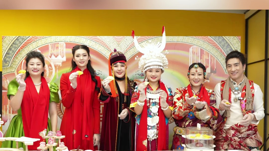 多民族齐聚北京台春晚包饺子 多民族齐聚北京台春晚包饺子