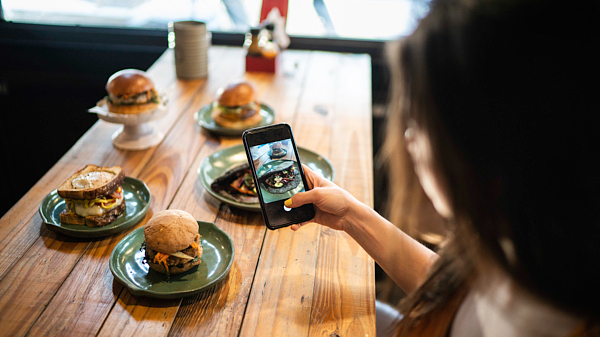 整治“网红食品”虚假宣传、非法添加等问题 市场监管总局开展专项行动 整治“网红食品”虚假宣传、非法添加等问题 市场监管总局开展专项行动