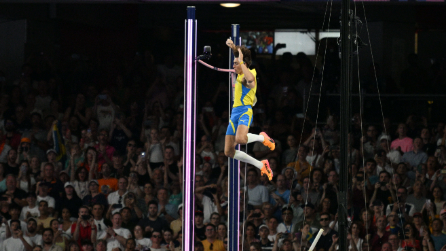 6米25!杜普兰蒂斯打破男子撑杆跳高世界纪录 6米25!杜普兰蒂斯打破男子撑杆跳高世界纪录