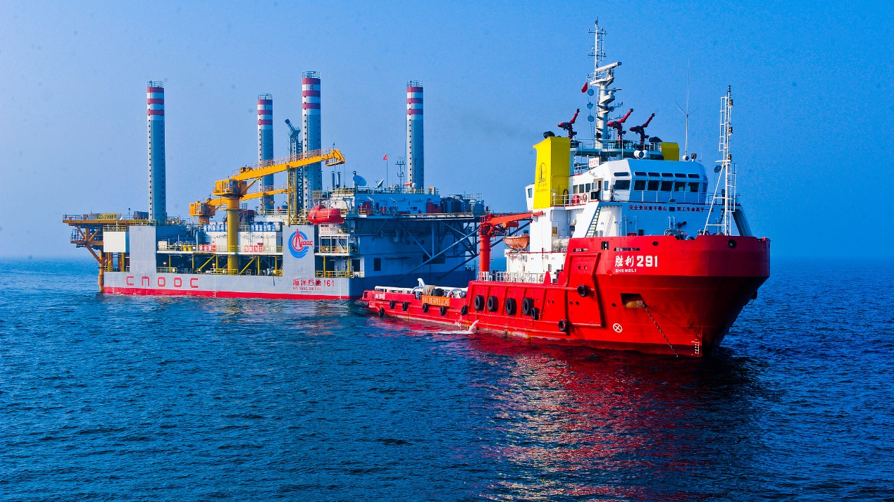 渤海油田原油日产创历史新高,突破10万吨大关 渤海油田原油日产创历史新高,突破10万吨大关