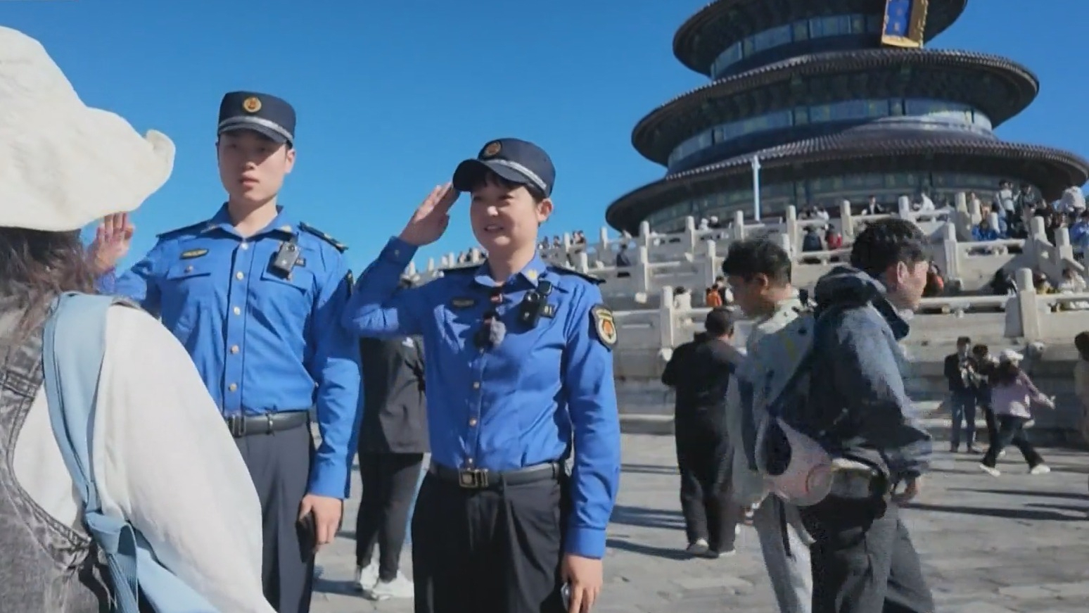 城管执法部门织密秩序防控网络