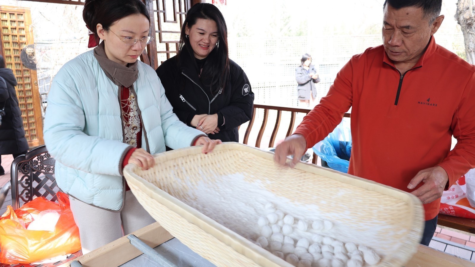 金马闹元宵 欢乐猜灯谜——太阳宫地区总工会开展元宵节主题活动 金马闹元宵 欢乐猜灯谜——太阳宫地区总工会开展元宵节主题活动