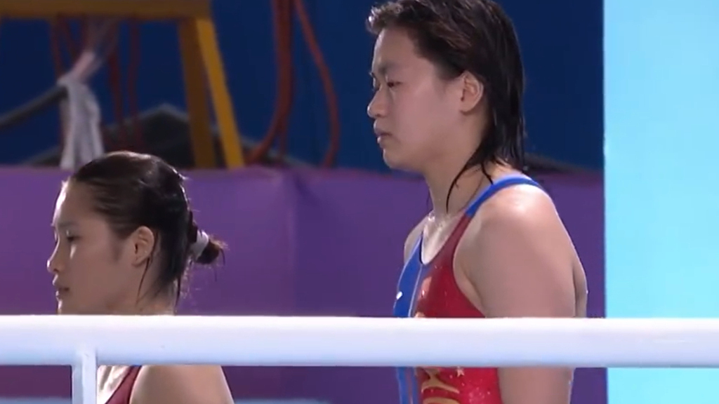 全红婵伤愈首秀夺冠 广东队斩获十五运跳水女团冠军 全红婵伤愈首秀夺冠 广东队斩获十五运跳水女团冠军