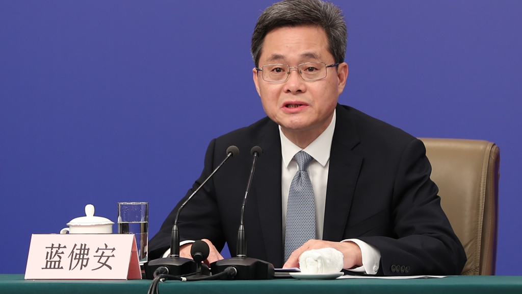 财政部部长:将新增实施两项贷款贴息政策,激发消费动力 财政部部长:将新增实施两项贷款贴息政策,激发消费动力