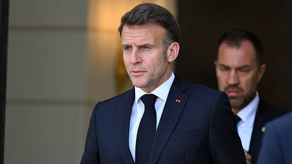 法国总统说一名法士兵在黎巴嫩南部遇袭身亡