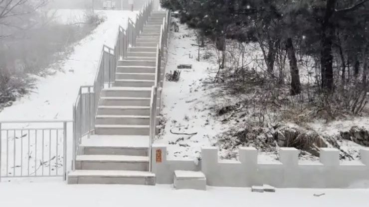 北京多区已飘雪！下午还有……